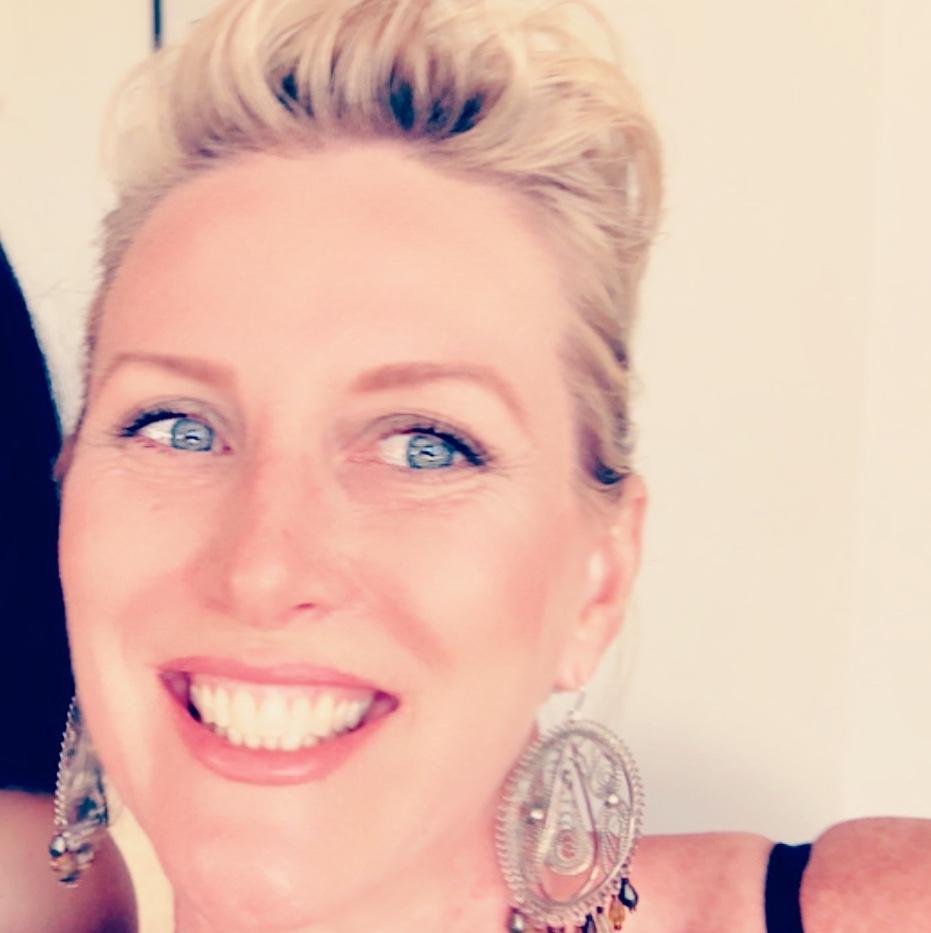 Hair Stylists & Makeup Artists in Dunsborough from 77. Free Lashes ️