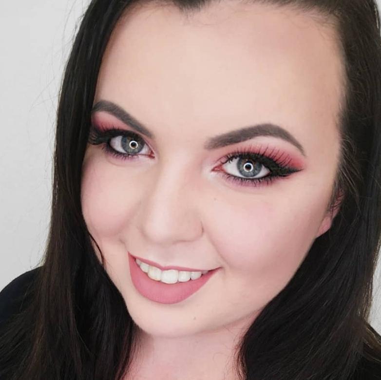 Makeup Artists Hair Stylists In Gerroa From 80 Free Lashes