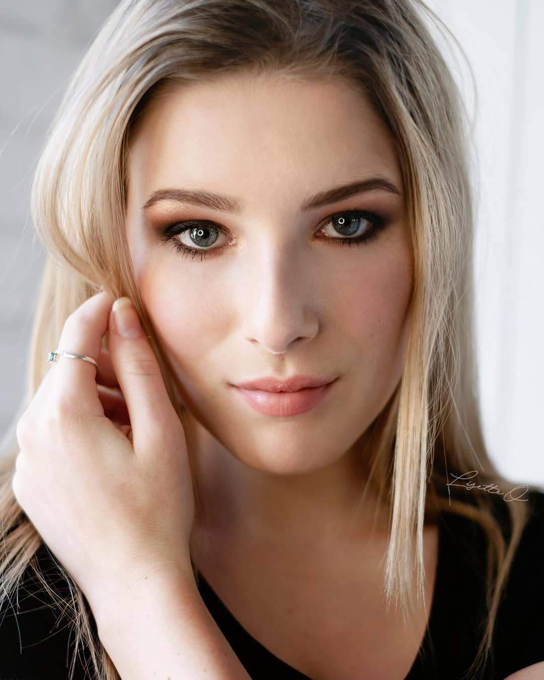 Hair Stylists & Makeup Artists in Geelong from 65. Free Lashes ️